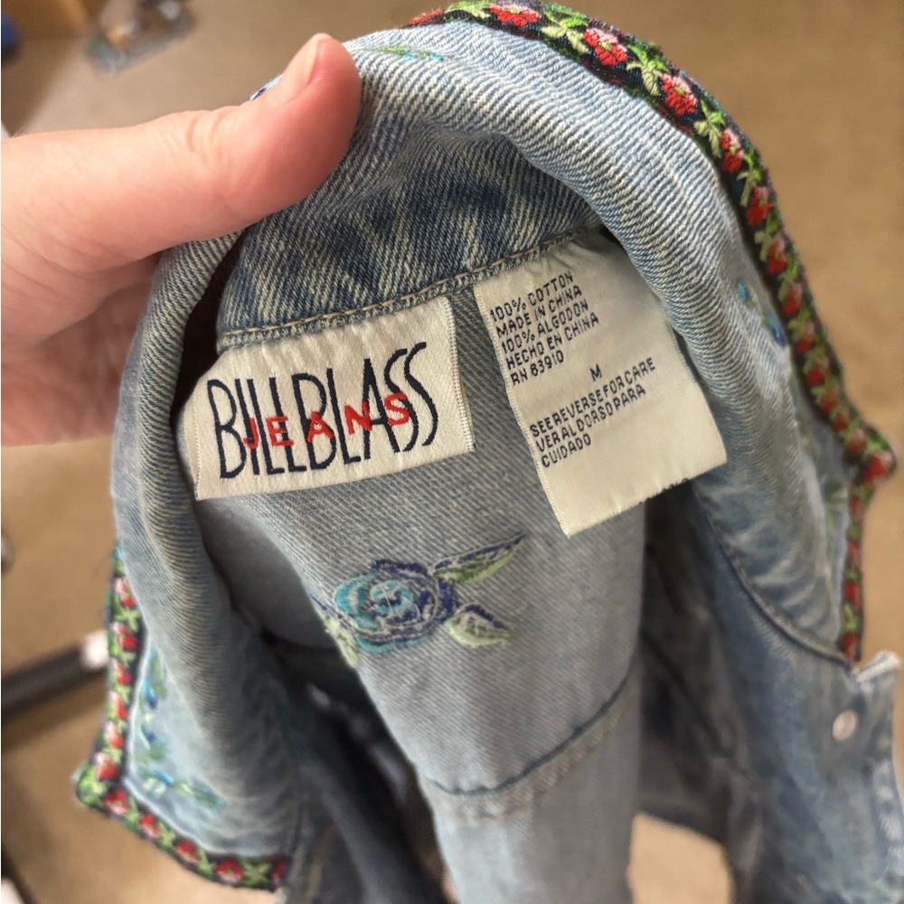 Bill Blass vintage 90d Embroidered flower boho Denim Vest medium - Picture 7 of 7